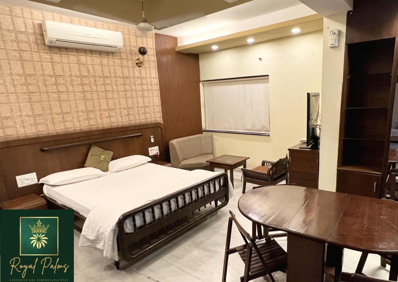 Royal Palms Luxury Service Apartment Нагпур Екстериор снимка