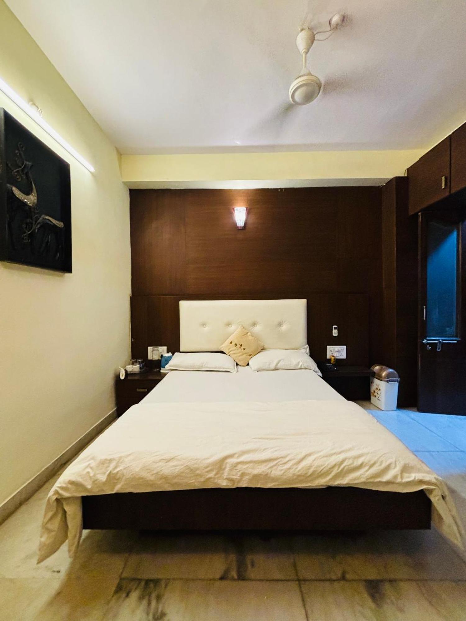 Royal Palms Luxury Service Apartment Нагпур Екстериор снимка