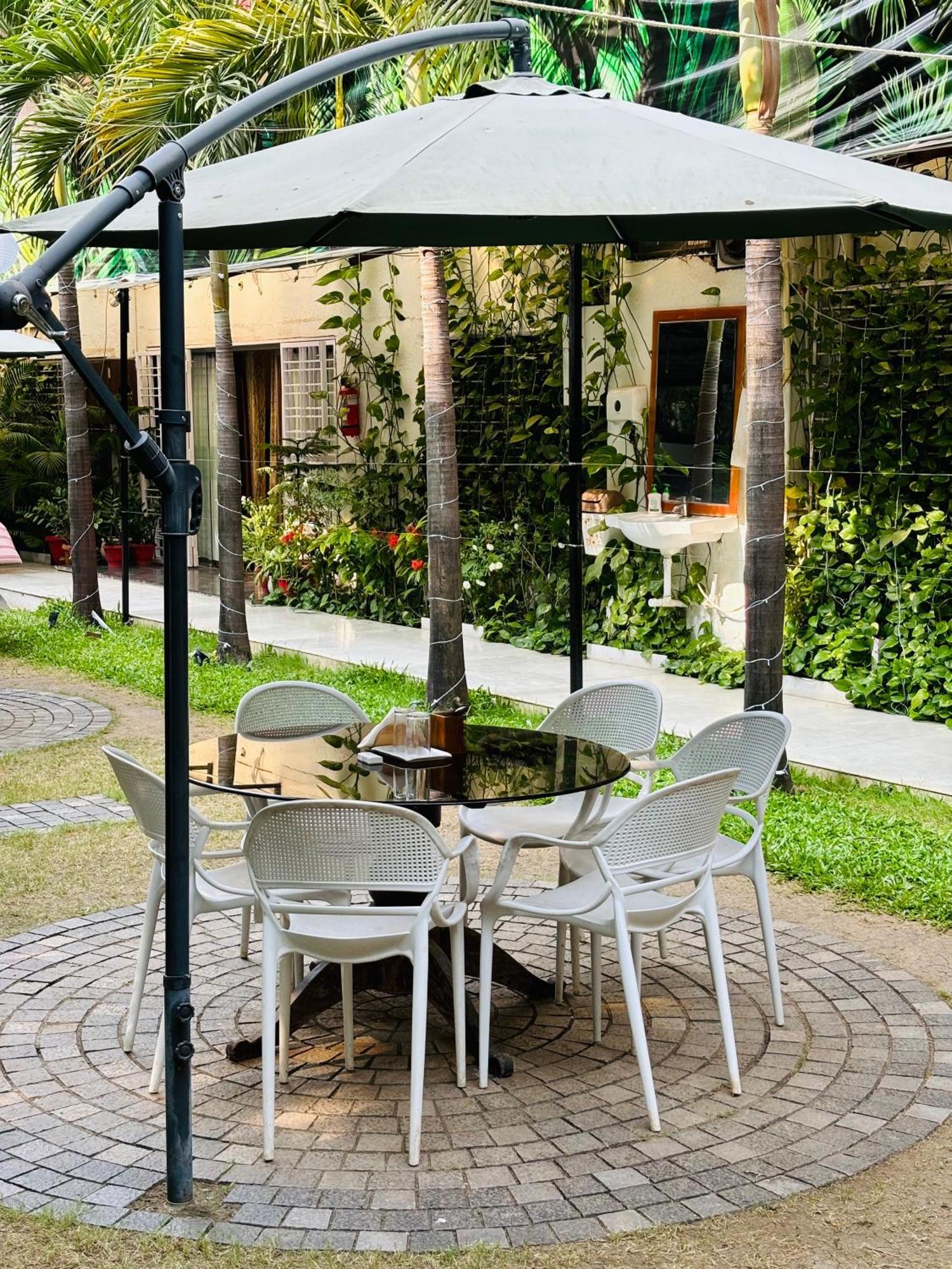 Royal Palms Luxury Service Apartment Нагпур Екстериор снимка